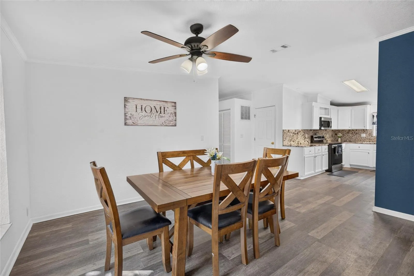 Dining room overview