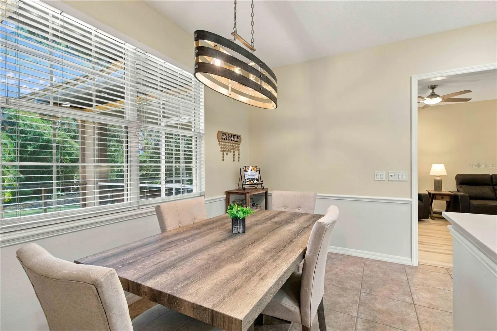 Breakfast nook