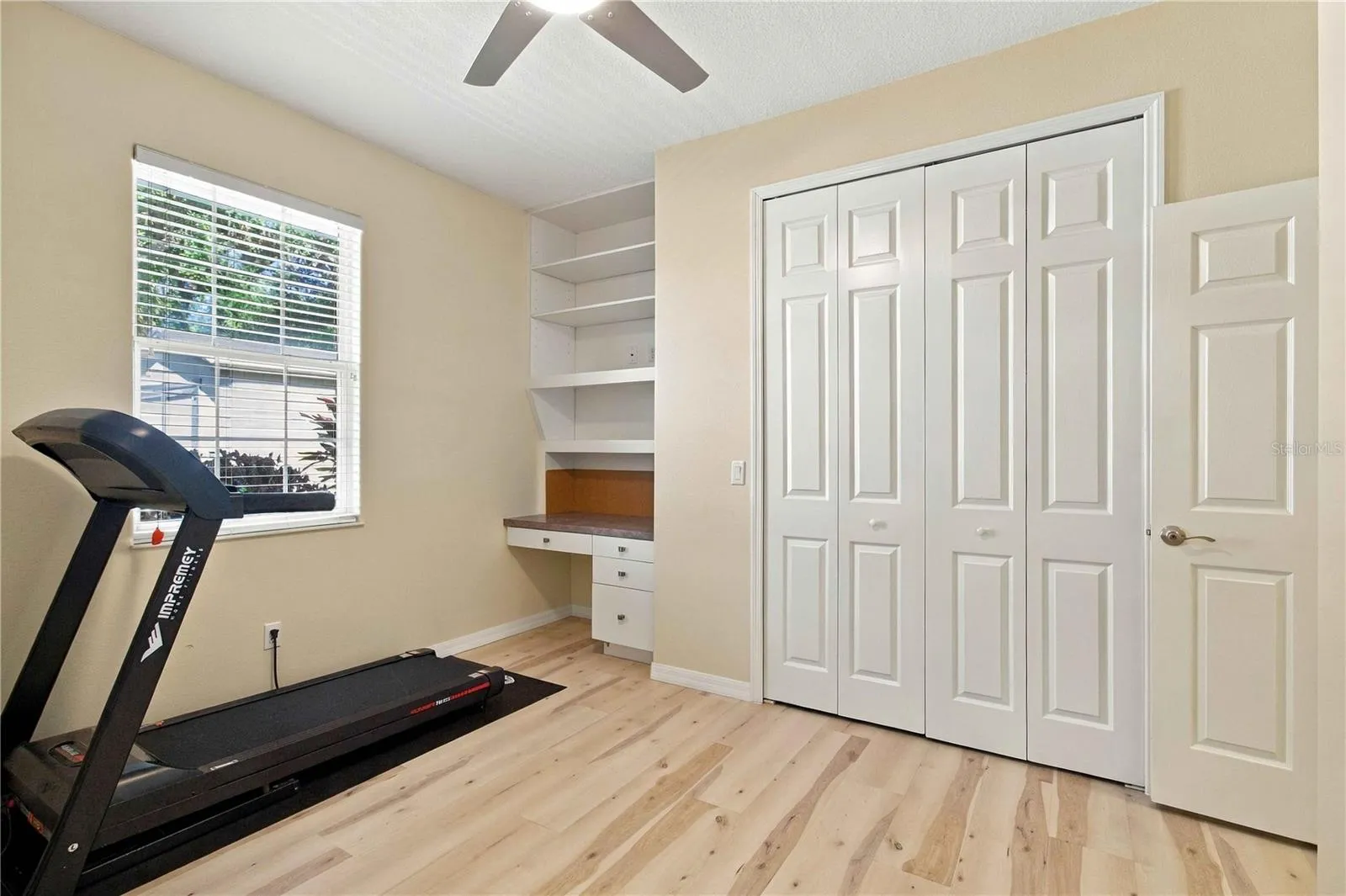 Guest bedroom, 18x12