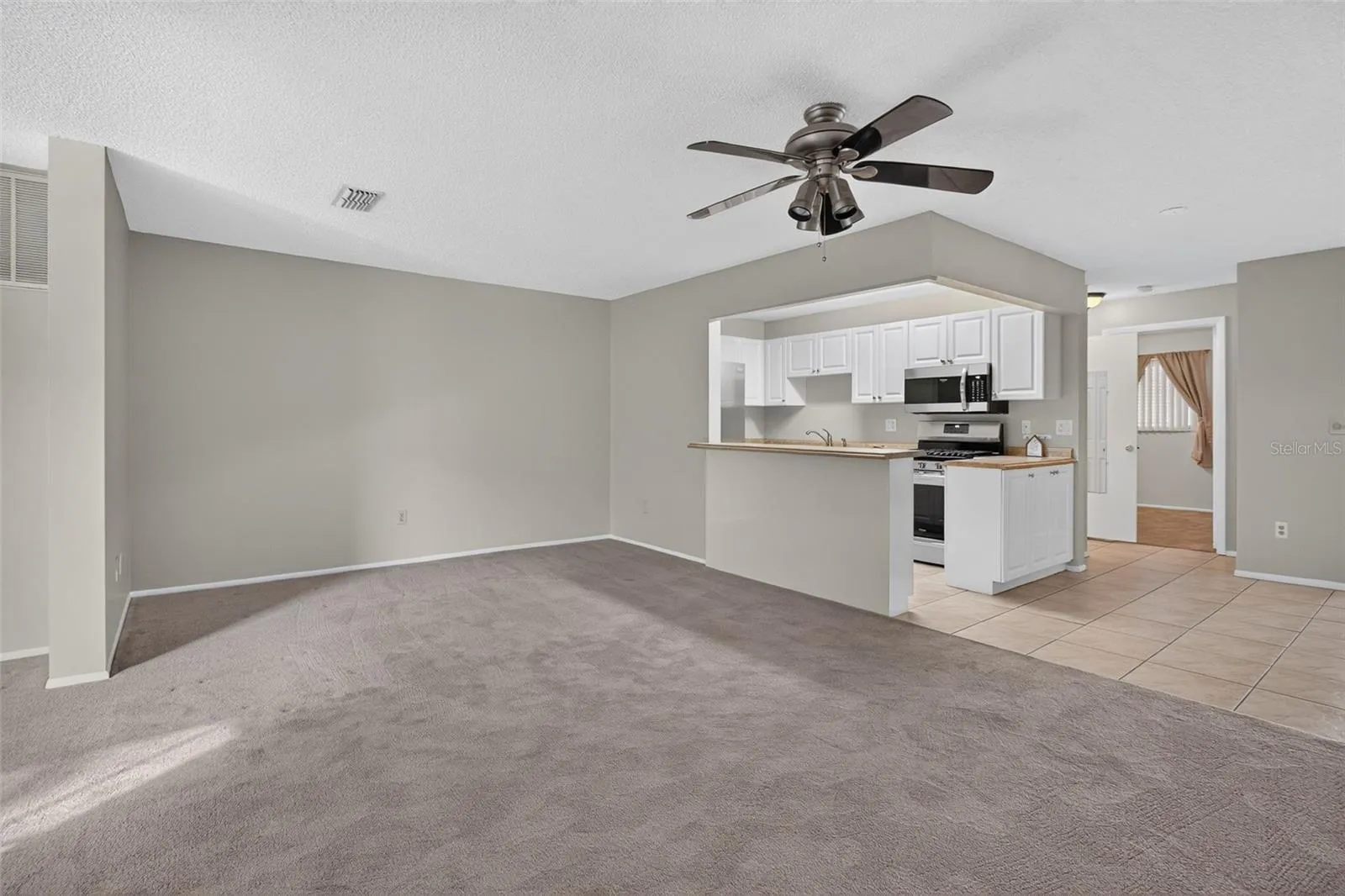 Open kitchen/dining/living