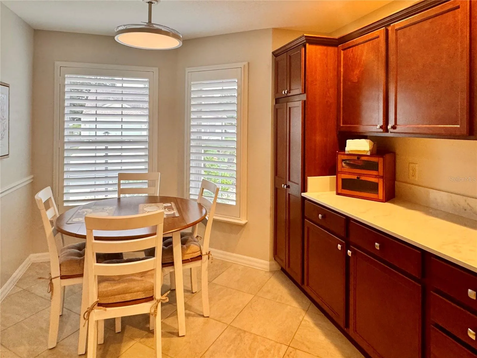 Eat-in Kitchen