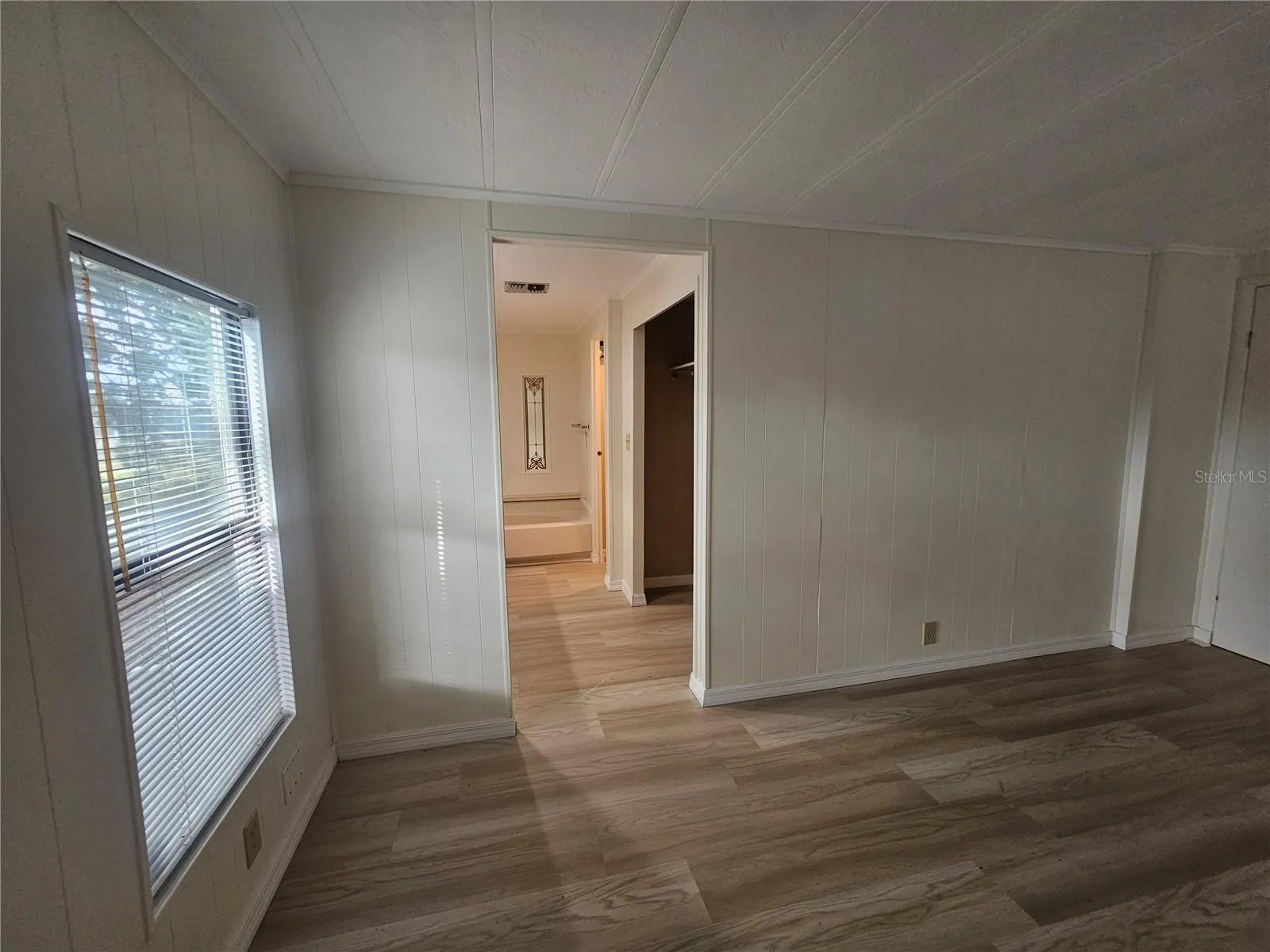 Primary Bedroom w/Ensuite Bath