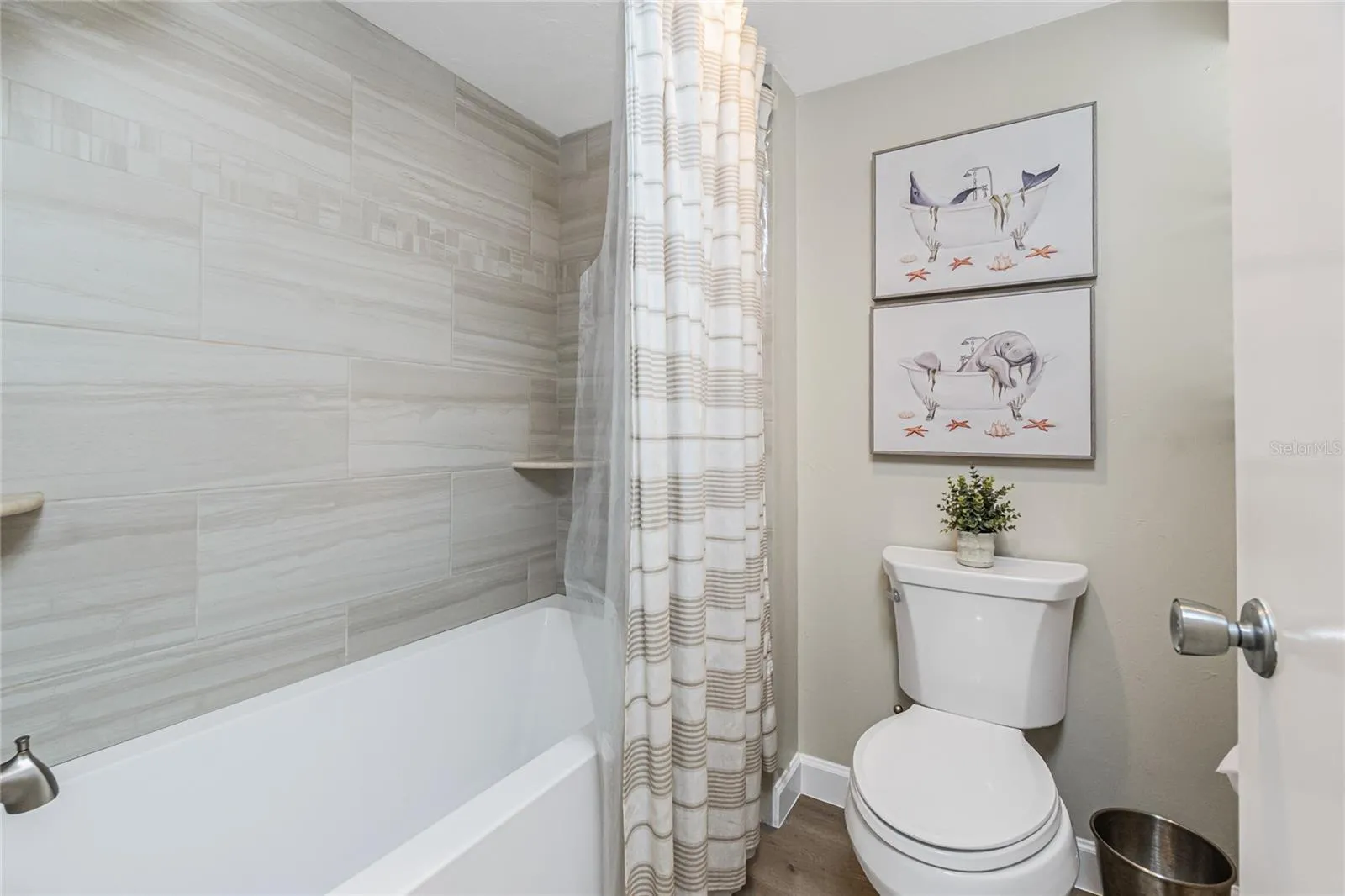 Guest Bath with Shower and Tub