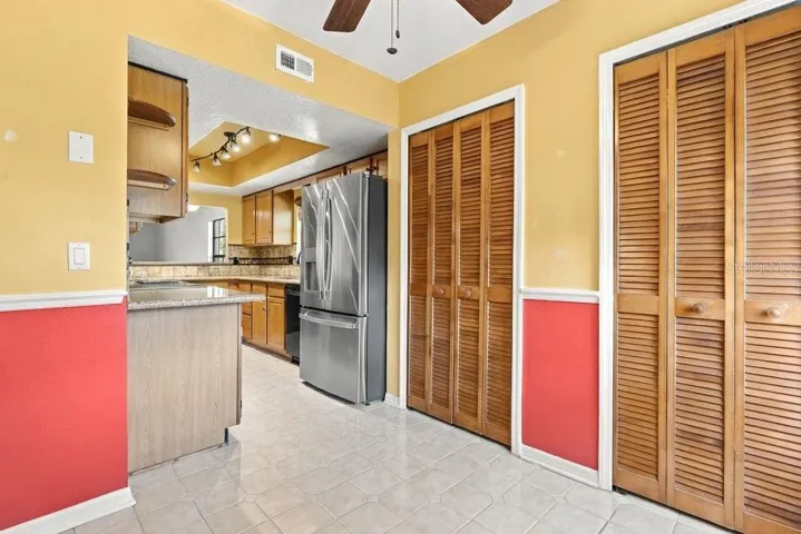 Double pantry