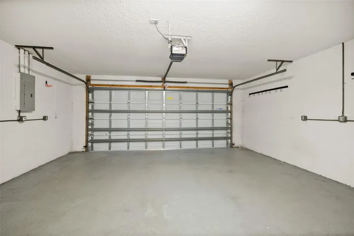 2 Car Garage