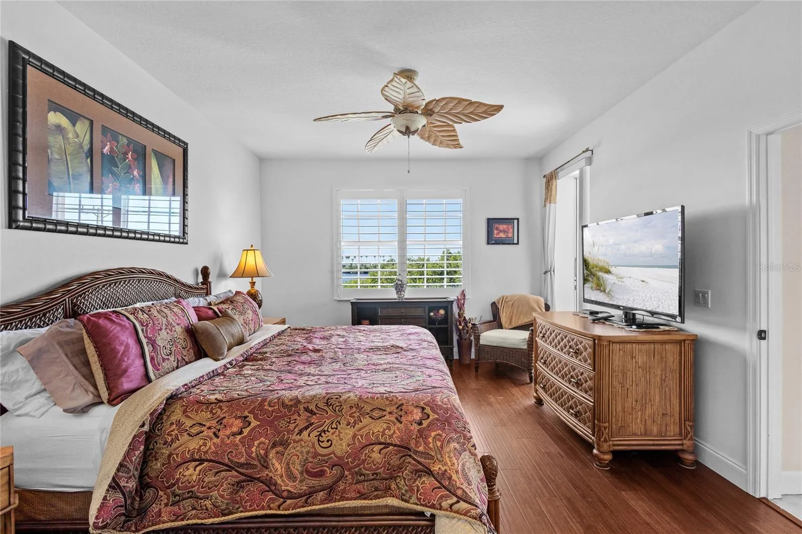 PRIMARY BEDROOM VIEW 1