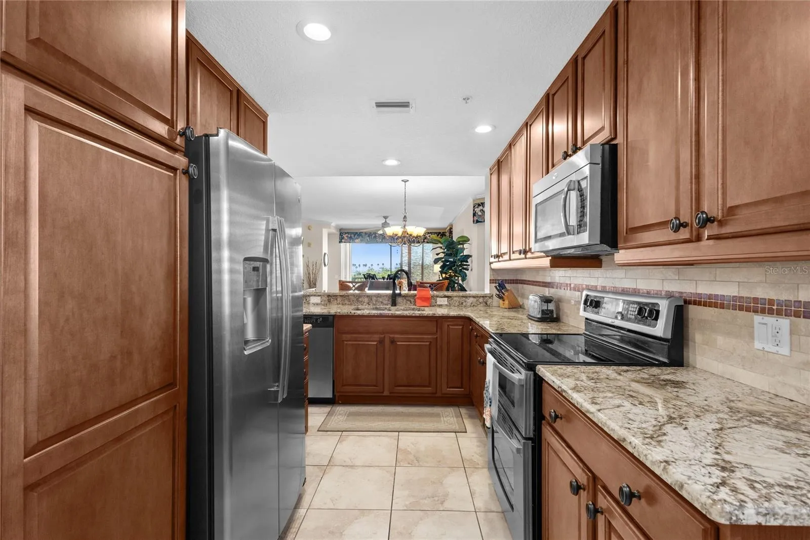 KITCHEN VIEW 1