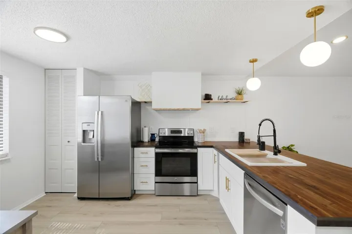 Open Kitchen