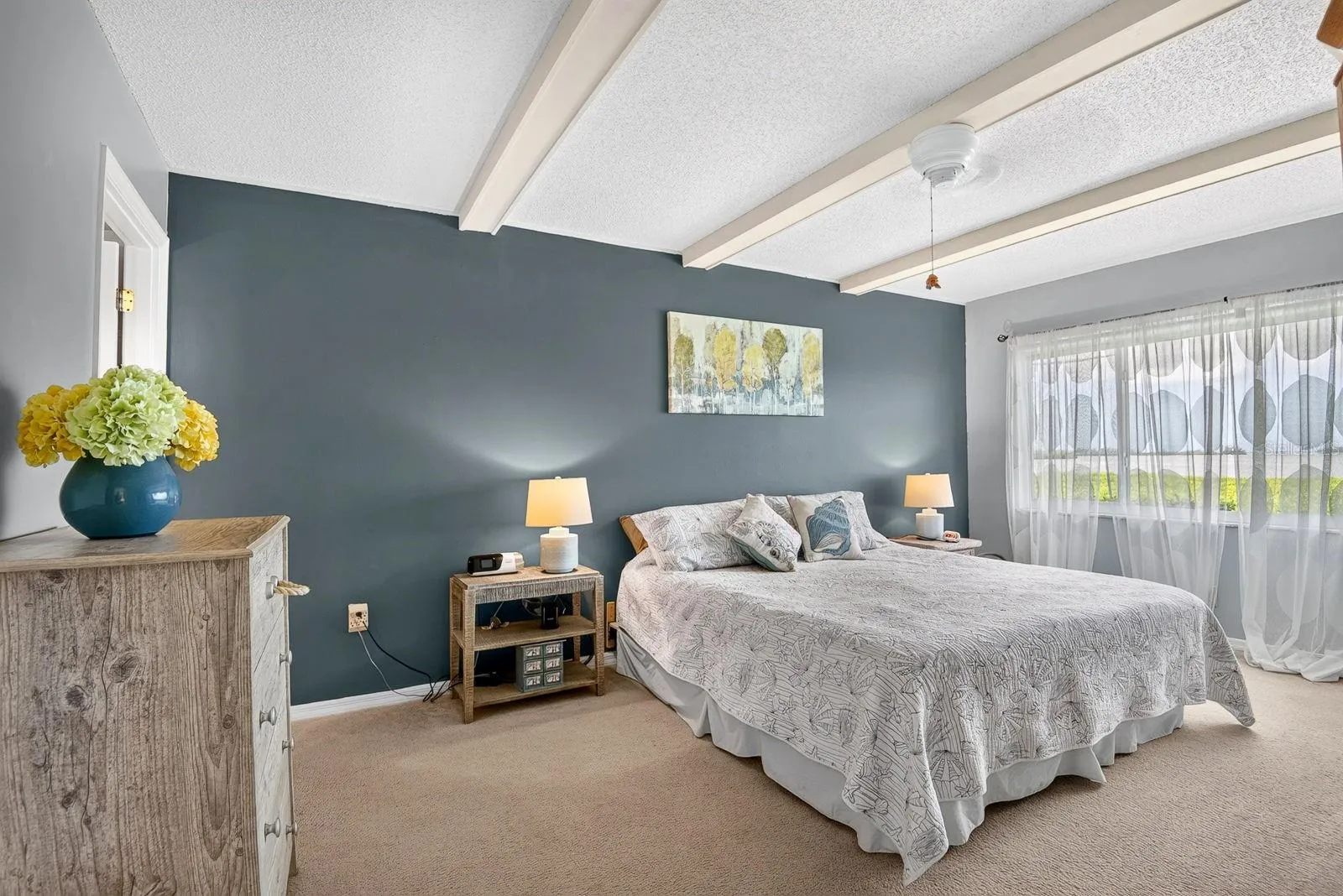 Spacious master bedroom tons of extra space