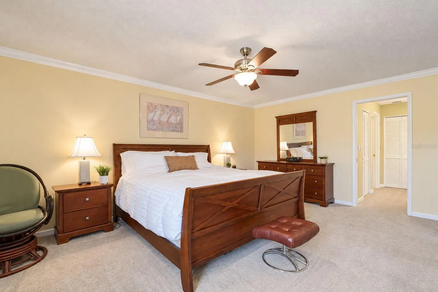 Massive primary oasis big enough for a king &amp; additional furniture with room to spare~