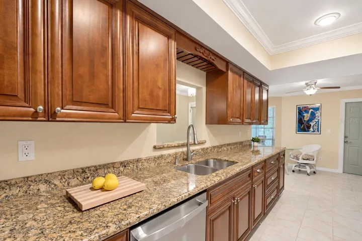 Abundant cabinetry &amp; countertop space making food prep a breeze~