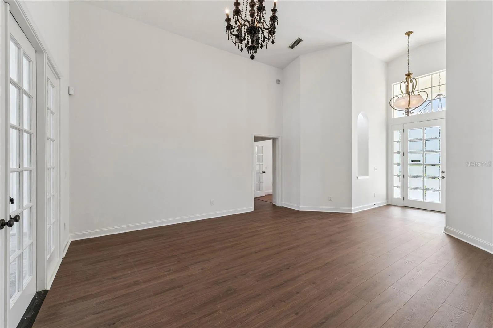 Family Room/Foyer