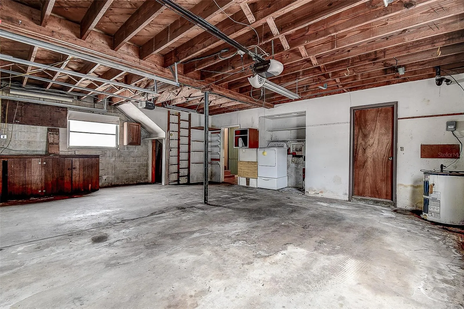 2 Car Garage