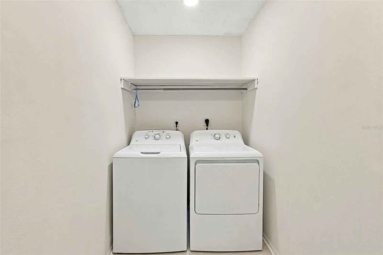 Washer dryer included.