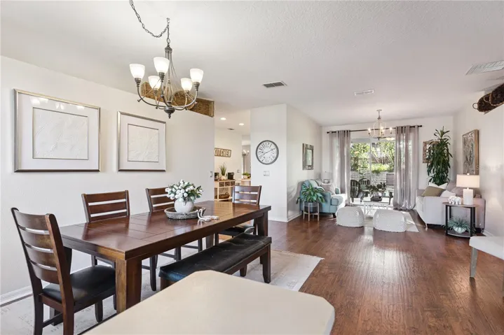 Dine/Living Room