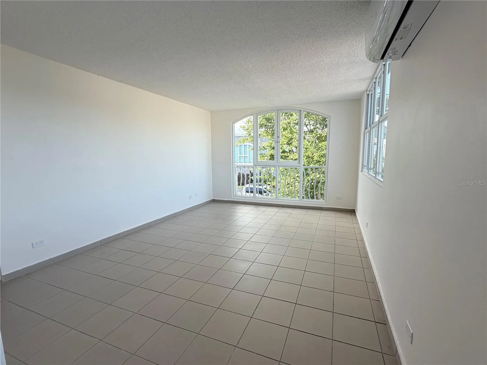 natural light at master bedroom