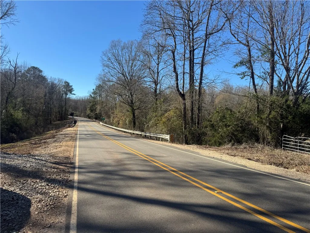 Road to lot