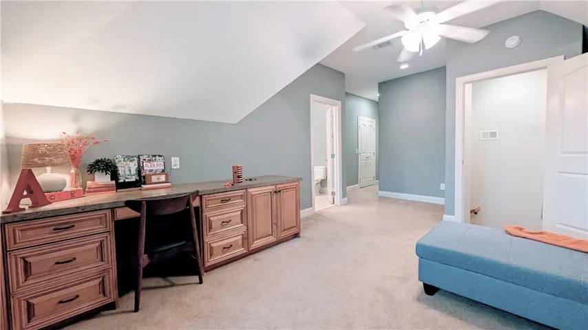 Bed 5 / Bonus (upstairs, suite)