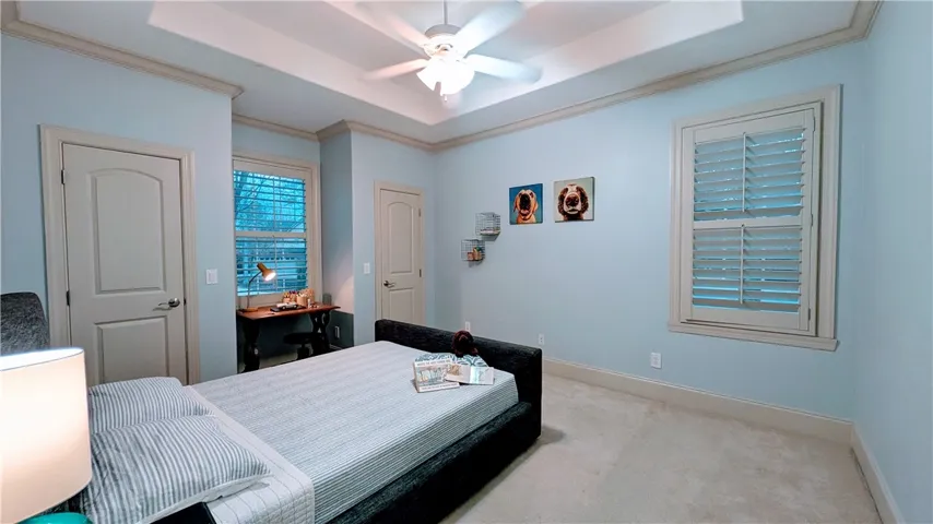 Bed 4 (main level)