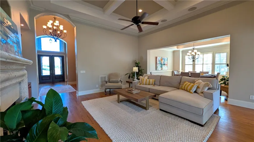 Great room (back left: foyer / back right: dining)