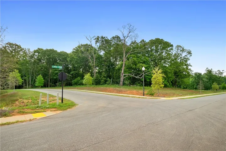 4040 Glenwood Court, Auburn, Alabama 36830
