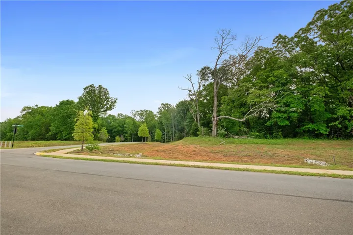 4040 Glenwood Court, Auburn, Alabama 36830