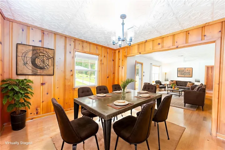 Dining Virtual Staging