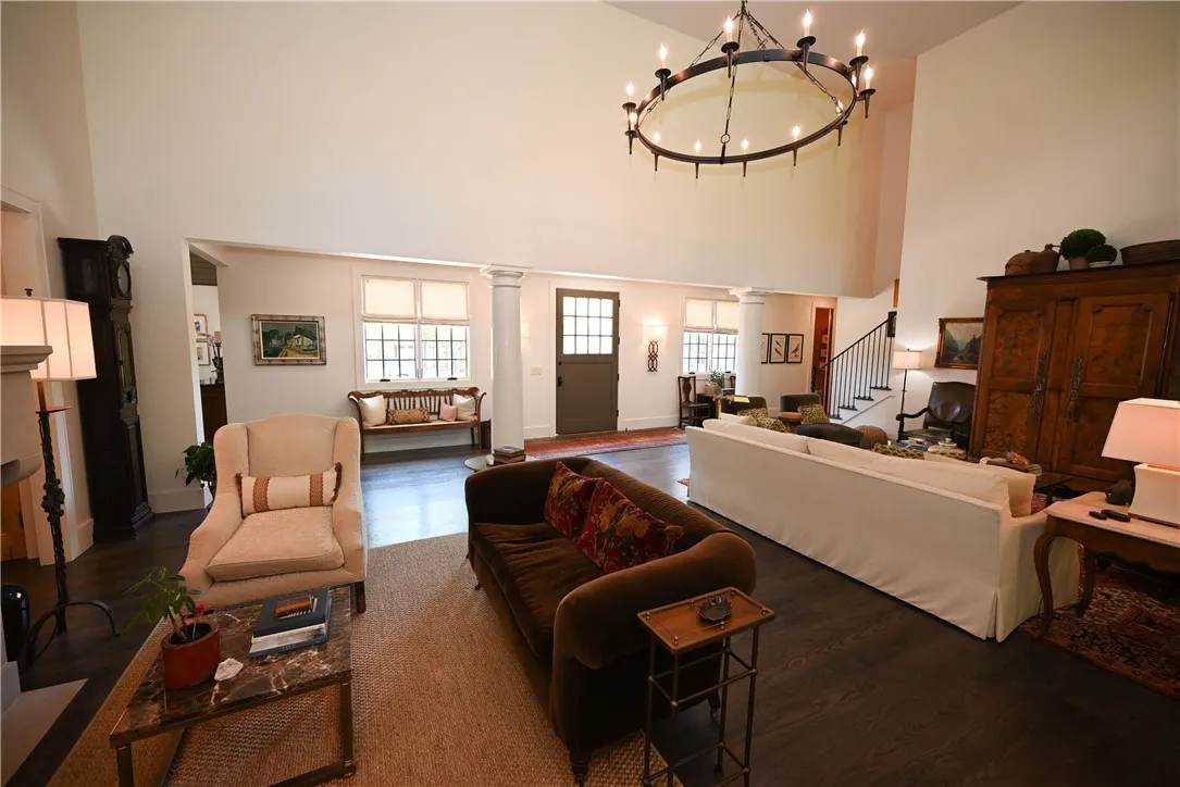 The perfect hosting home!