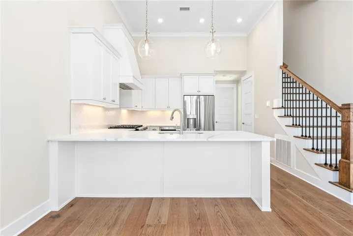 BRADFORD KITCHEN WITH AWARD WINNING SOFT CLOSE BELL CABINETRY