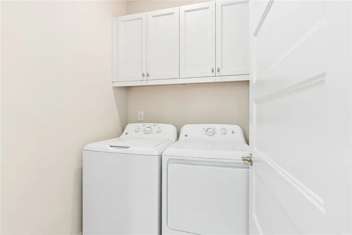 BRADFORD LAUNDRY ROOM