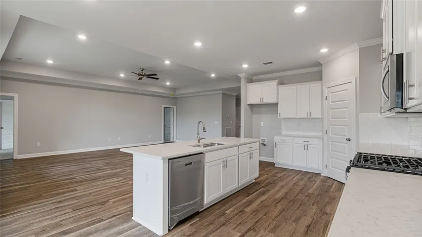 2194 Bluebird Drive, Auburn, Alabama 36879