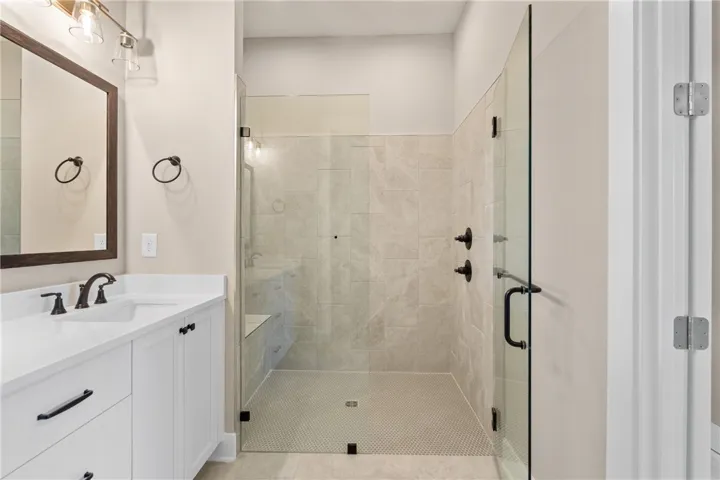 ZERO ENTRY SHOWER