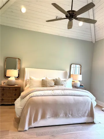 Master w/ Vaulted Tongue & Groove Ceilings