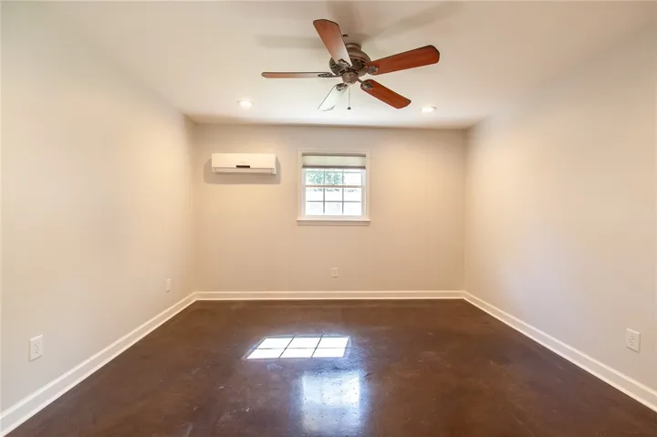 Flex room off great room with split AC/Heat