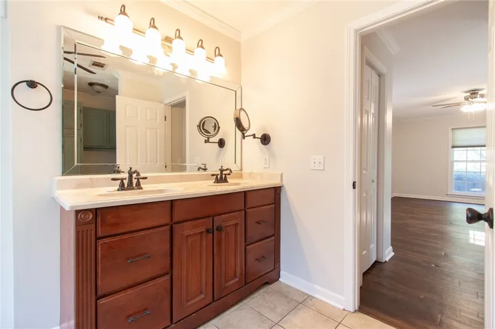 Double vanity