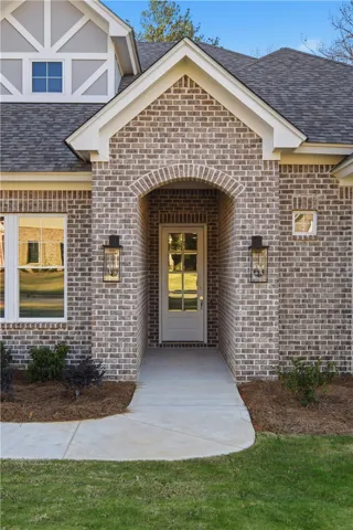 211 Merlin Street, Opelika, Alabama 36801