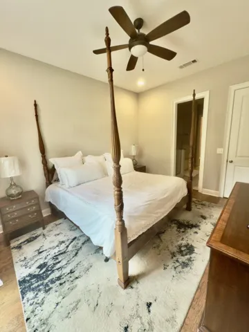 1718 W Farmville Road, Auburn, Alabama 36830
