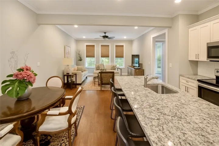 1718 W Farmville Road, Auburn, Alabama 36830