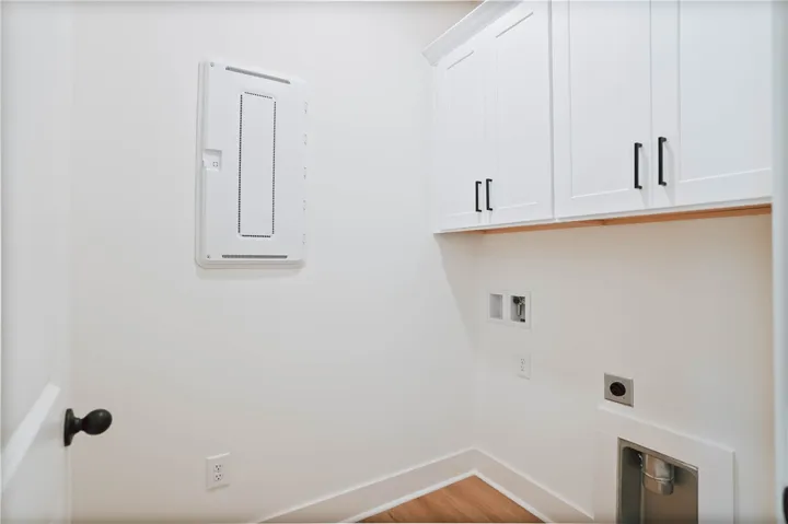 Example of a furnished Holden Plan - All plans, pricing, and specifications are subject to change without notice.