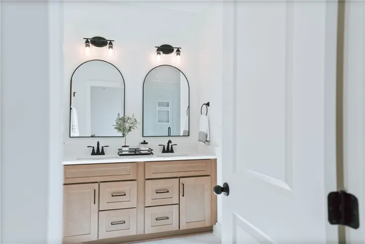 Example of a furnished Holden Plan - All plans, pricing, and specifications are subject to change without notice.