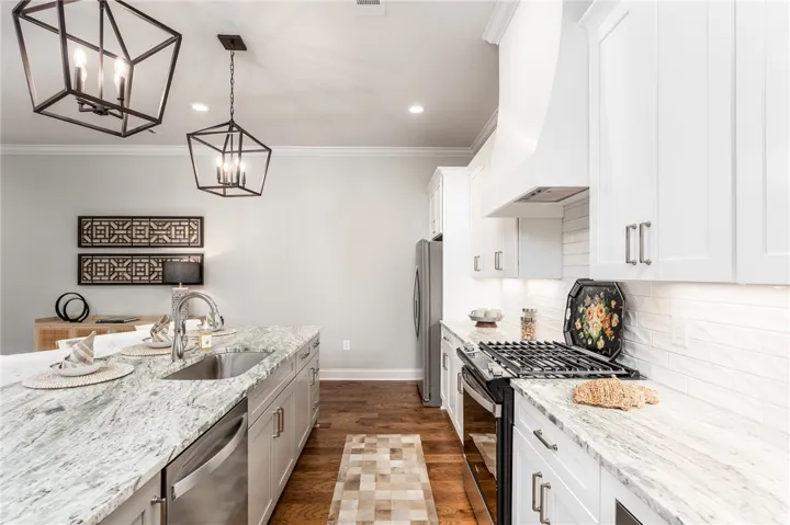 3044 Crestmont Court, Opelika, Alabama 36801