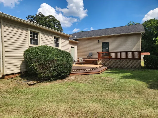 1028 Lamb Addition Street, Valley, Alabama 36854
