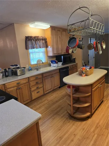 1028 Lamb Addition Street, Valley, Alabama 36854