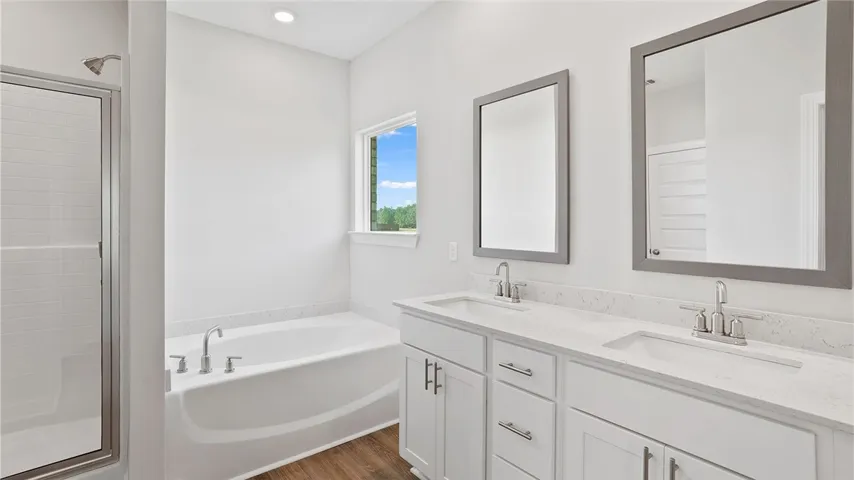2159 Bluebird Drive, Auburn, Alabama 36879