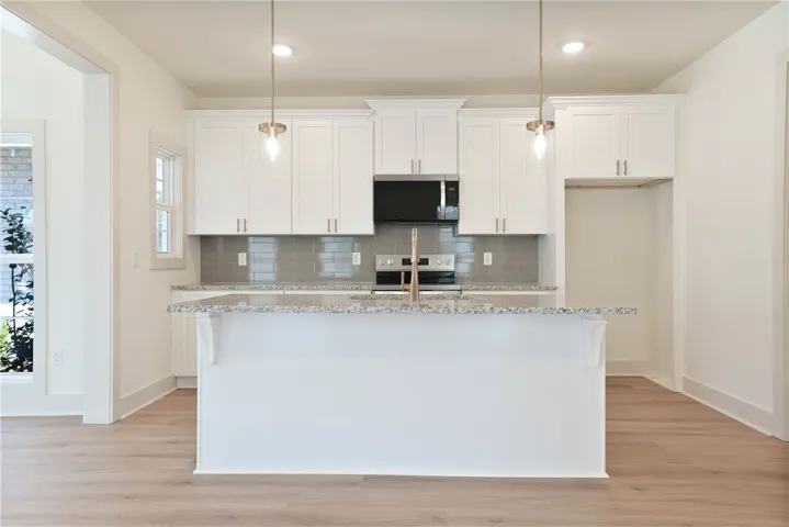 1061 Hunters Way, Opelika, Alabama 36801