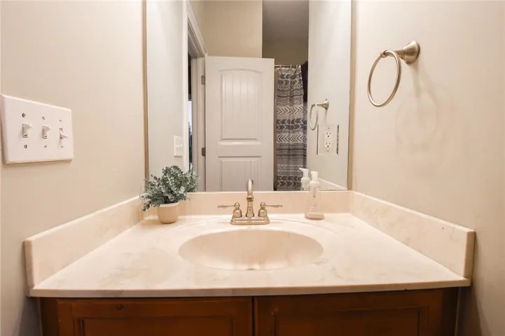 187 Falling Leaf Lane, Auburn, Alabama 36830