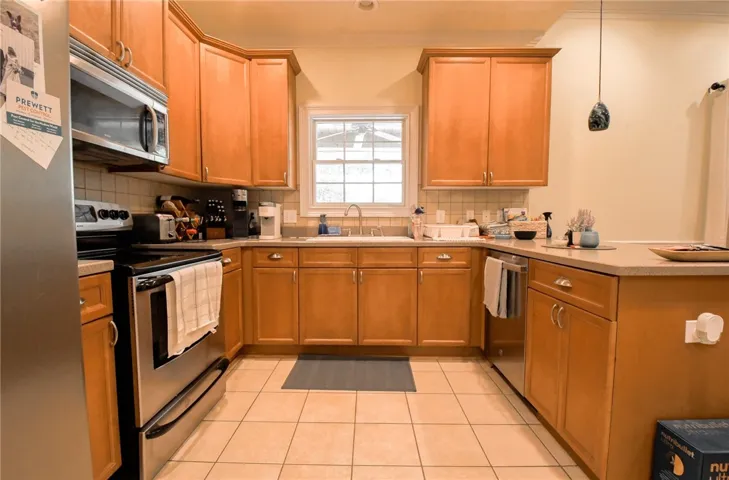 187 Falling Leaf Lane, Auburn, Alabama 36830