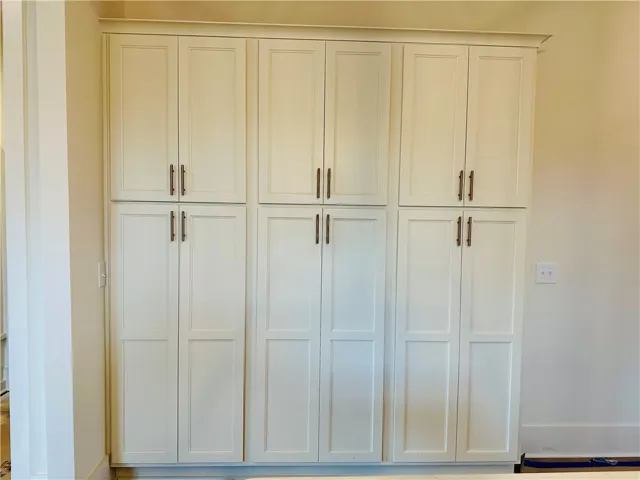 CABINET PANTRY