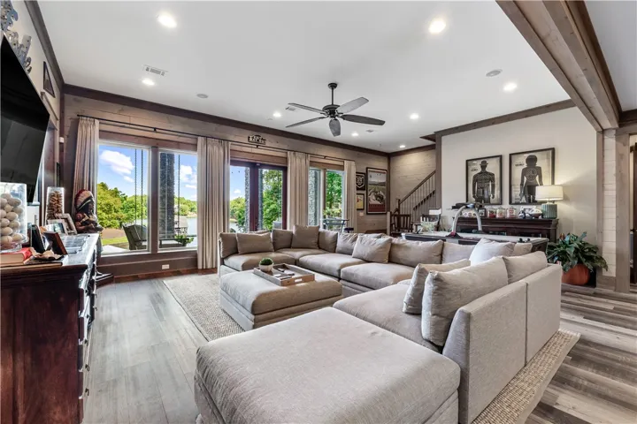 Terrace Level Living