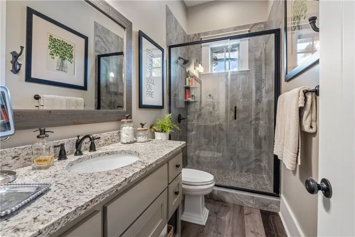 Terrace Level Bathroom 2